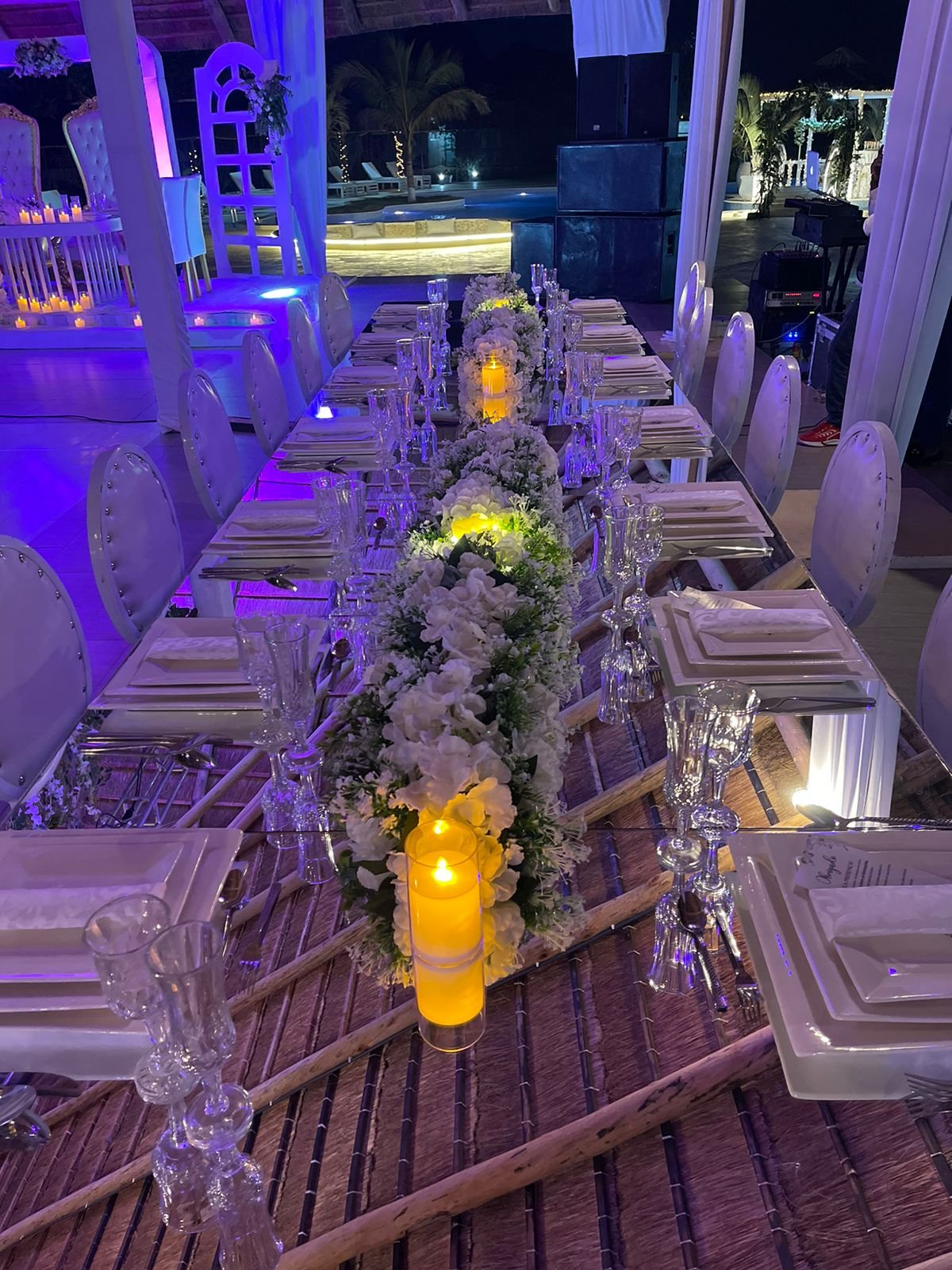 Bar da Piscina à noite